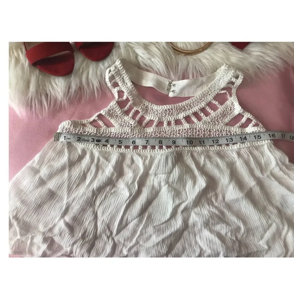 Tobi Crochet Flowy crop top - Picture 4 of 8